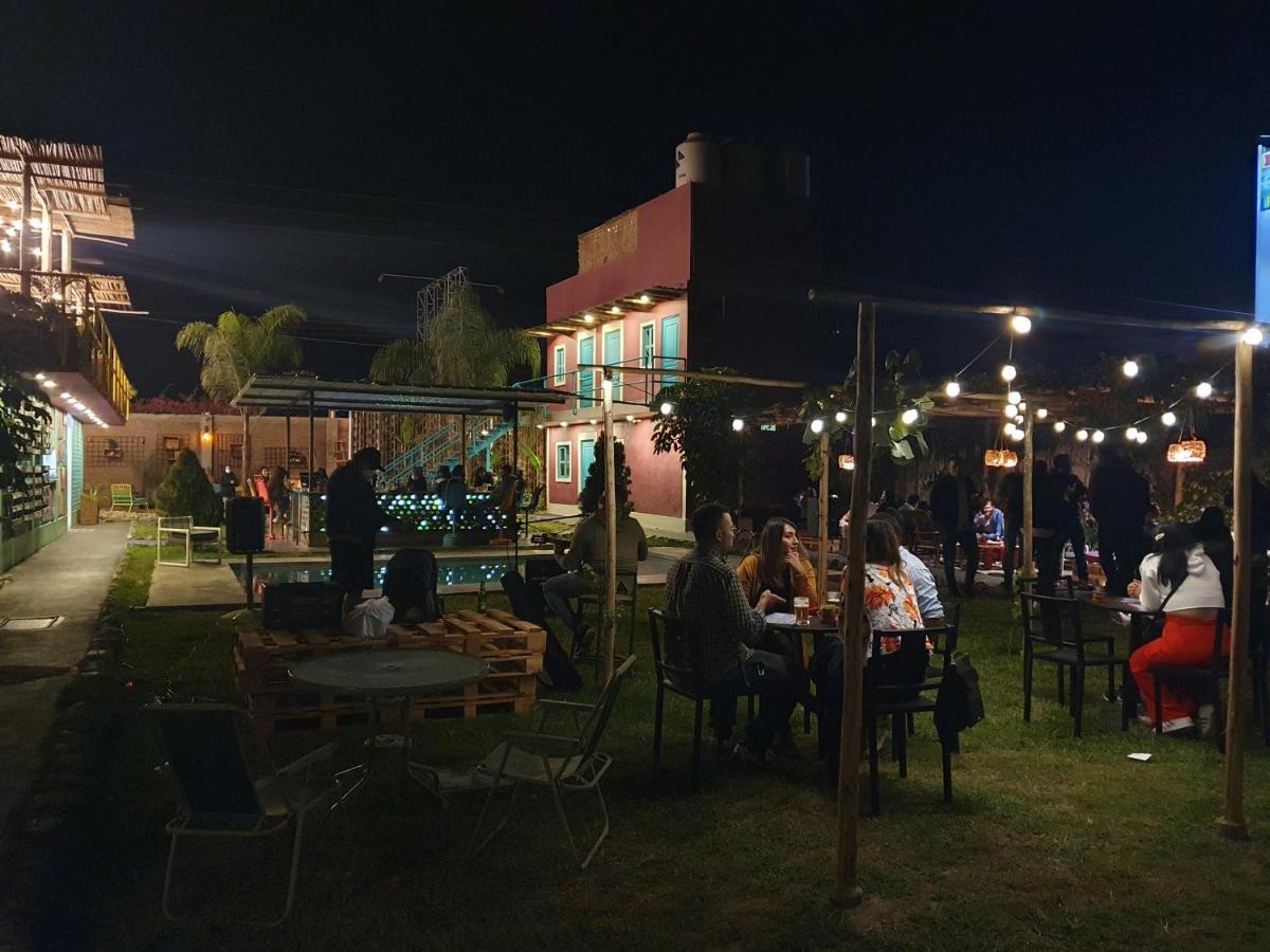 The Upcycled Hostel Huacachina Ica Bagian luar foto