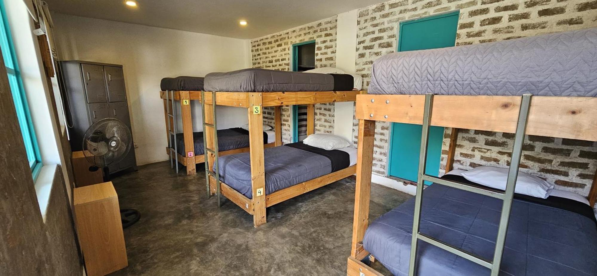 The Upcycled Hostel Huacachina Ica Bagian luar foto