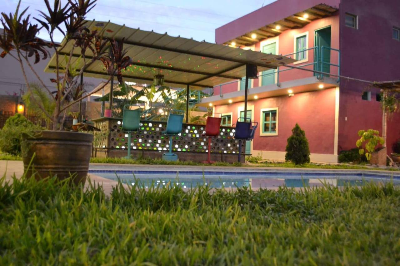 The Upcycled Hostel Huacachina Ica Bagian luar foto