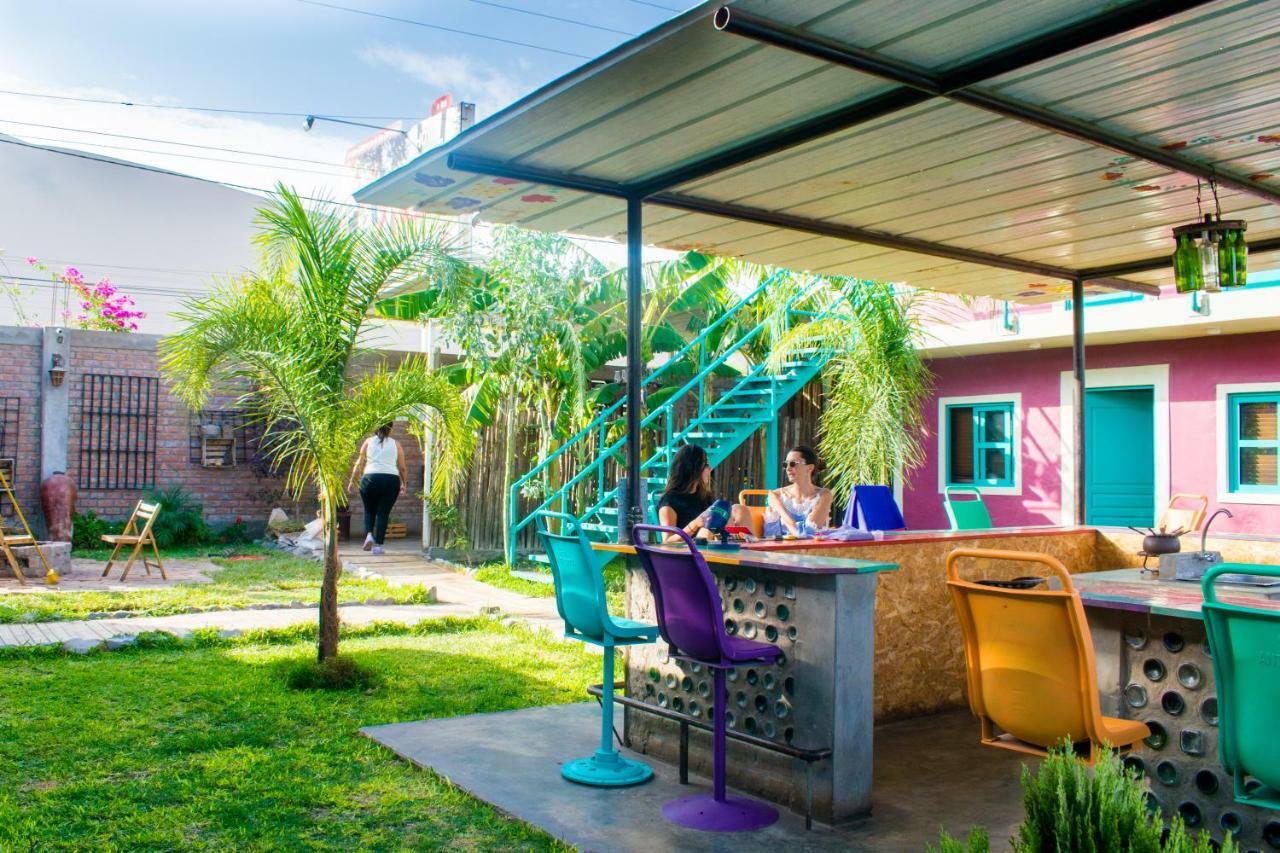 The Upcycled Hostel Huacachina Ica Bagian luar foto